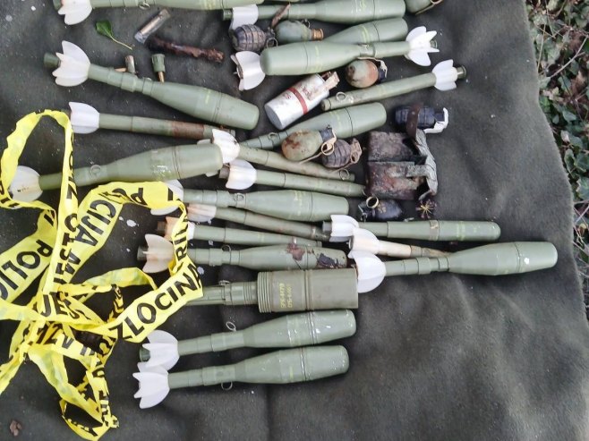 Требиње: Минско-експлозивна средства Требиње: Минско-експлозивна средства - Фото: РТРС