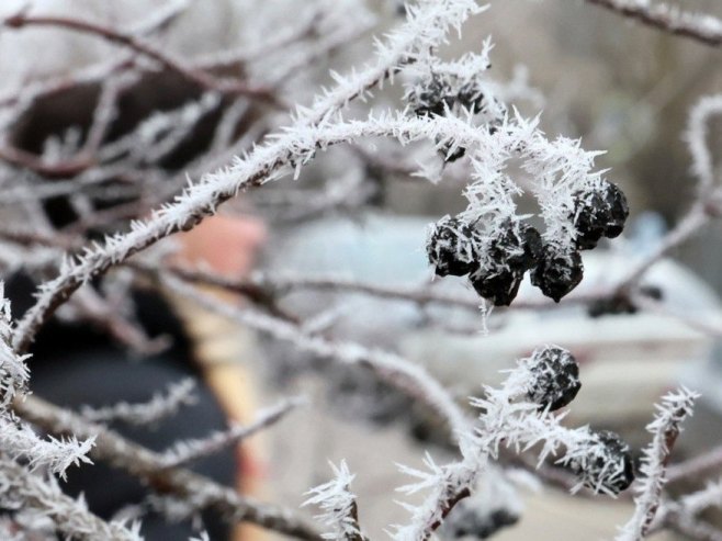 Данас сунчано, крајем дана понегдје слаб снијег Данас сунчано, крајем дана понегдје слаб снијег
