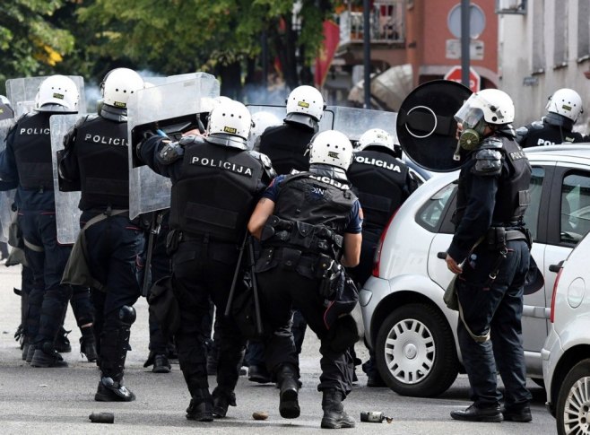 Црногорска полиција (Фото: EPA/BORIS PEJOVIC) Црногорска полиција (Фото: EPA/BORIS PEJOVIC) -