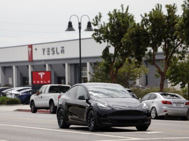Очекује се нови пад продаје Тесле због недостатка пореских олакшица и конкуренције Очекује се нови пад продаје Тесле због недостатка пореских олакшица и конкуренције