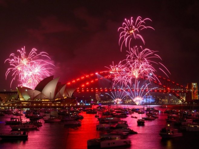 Свијет дочекује Нову годину (Фото: EPA/DAN HIMBRECHTS NO ARCHIVING AUSTRALIA AND NEW ZEALAND OUT) Свијет дочекује Нову годину (Фото: EPA/DAN HIMBRECHTS NO ARCHIVING AUSTRALIA AND NEW ZEALAND OUT) -