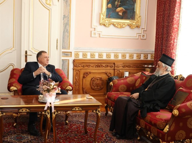 Милорад Додик и митрополит Јефрем Милорад Додик и митрополит Јефрем - Фото: ZIPAPHOTO/Borislav Zdrinja