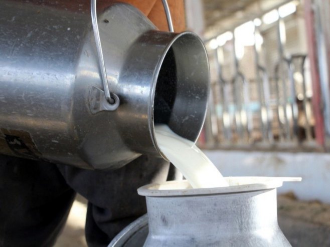 Mљекар (Фото: EPA/STRINGER/илустрација) Mљекар (Фото: EPA/STRINGER/илустрација) -