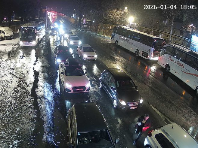 Гранични прелаз Градишка (фото: ams-rs.com) Гранични прелаз Градишка (фото: ams-rs.com) -