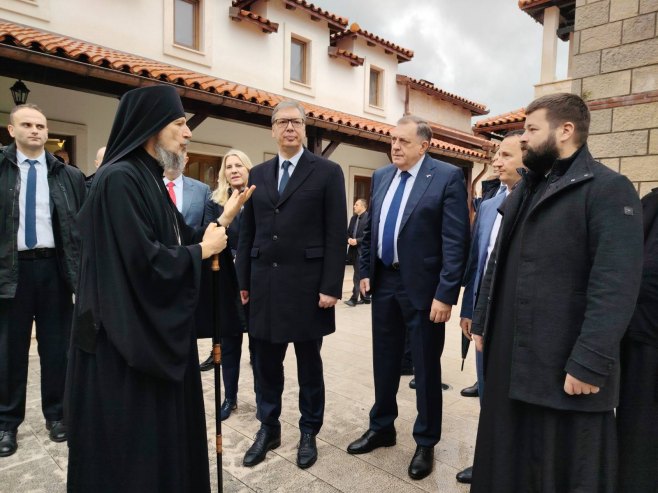 Вучић и Додик у Мркоњићима Вучић и Додик у Мркоњићима - Фото: СРНА