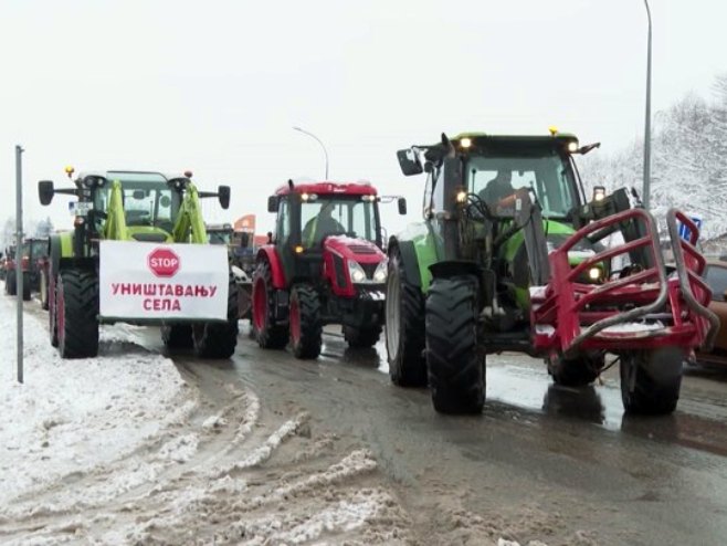 Мљекари исказали незадовољство Мљекари исказали незадовољство - Фото: РТРС