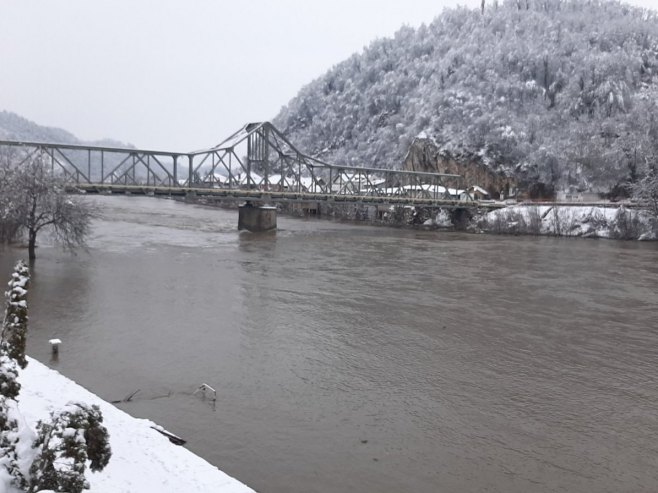 Водостај Дрине код Зворника Водостај Дрине код Зворника - Фото: РТРС