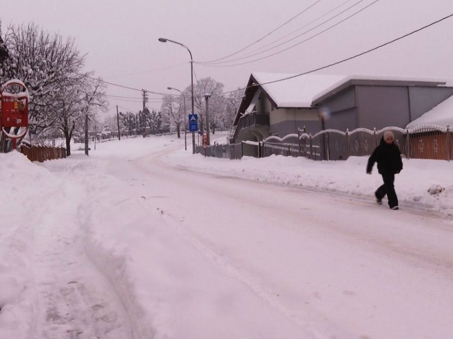 Неочишћене цесте у Бањалуци Неочишћене цесте у Бањалуци - Фото: РТРС