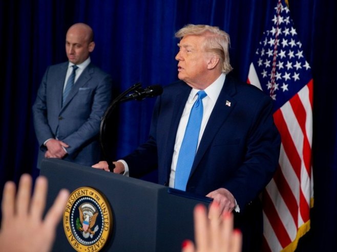 Доналд Трамп (фото: EPA/NICOLE COMBEAU) Доналд Трамп (фото: EPA/NICOLE COMBEAU) -