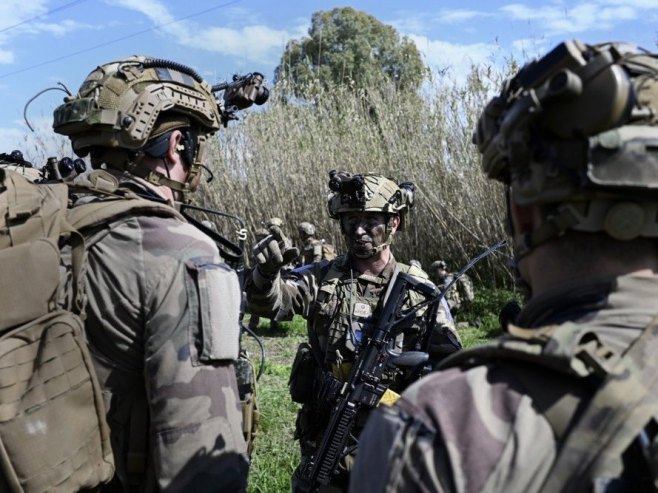 Француска војска (фото: EPA/SEBASTIEN NOGIER - илустрација) Француска војска (фото: EPA/SEBASTIEN NOGIER - илустрација) -