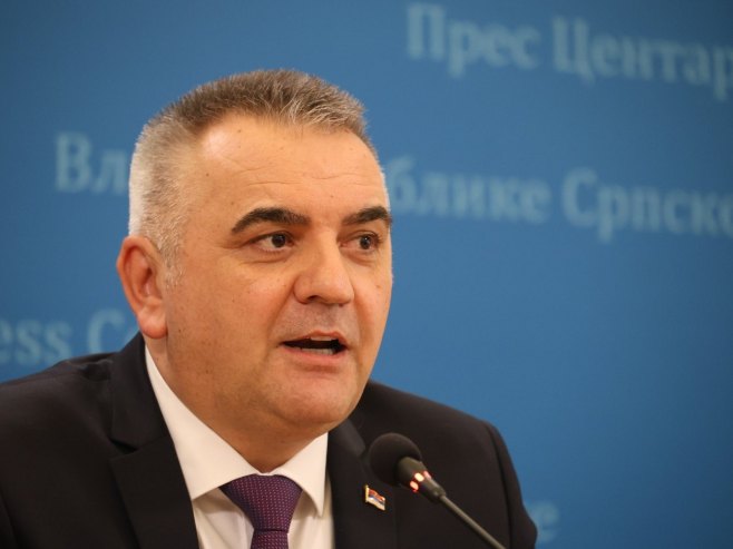 Саво Минић Саво Минић - Фото: ZIPAPHOTO/Borislav Zdrinja