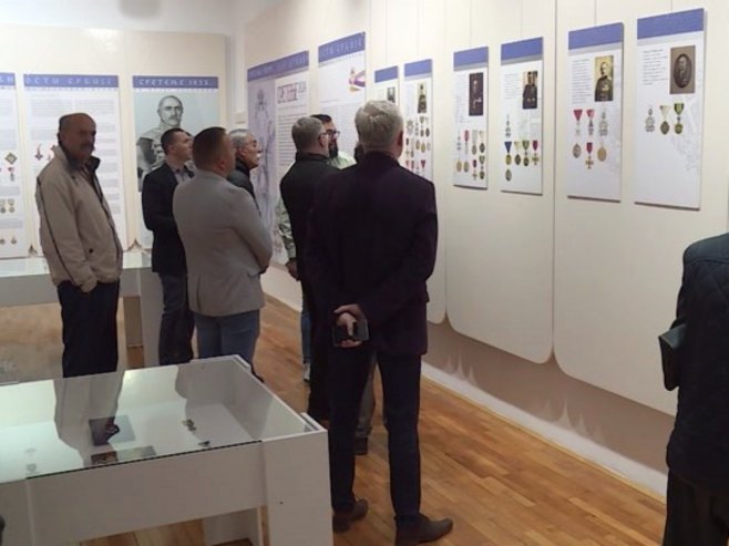 Изложба у Фочи Изложба у Фочи - Фото: РТРС