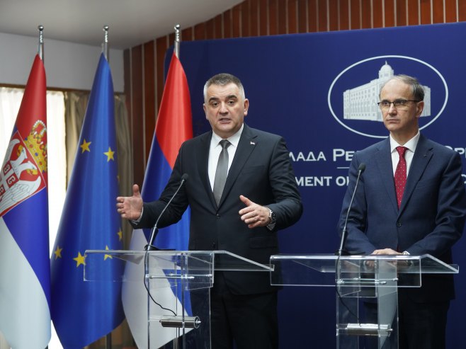 Минић и Мацут (фото: TANJUG/ MILOŠ MILIVOJEVIĆ/ bg) Минић и Мацут (фото: TANJUG/ MILOŠ MILIVOJEVIĆ/ bg) -