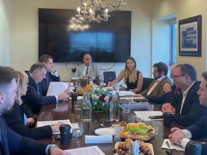 Додик и Тришић Бабић у Израелу (Фото: instagram.com/mdodik.official) Додик и Тришић Бабић у Израелу (Фото: instagram.com/mdodik.official) -