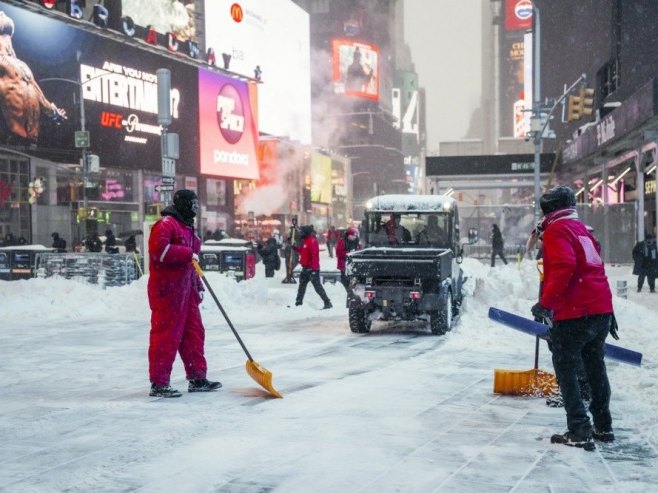 Снијег (Фото: EPA/OLGA FEDOROVA/илустрација) Снијег (Фото: EPA/OLGA FEDOROVA/илустрација) -