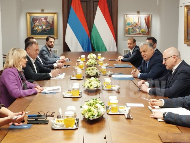 Тришић Бабић, Додик и Орбан Тришић Бабић, Додик и Орбан - Фото: РТРС