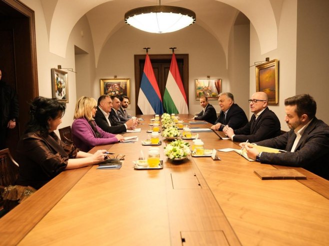 Тришић Бабић, Додик и Орбан (Фото: Aleksandar Stupar/banjaluka.net) Тришић Бабић, Додик и Орбан (Фото: Aleksandar Stupar/banjaluka.net) -