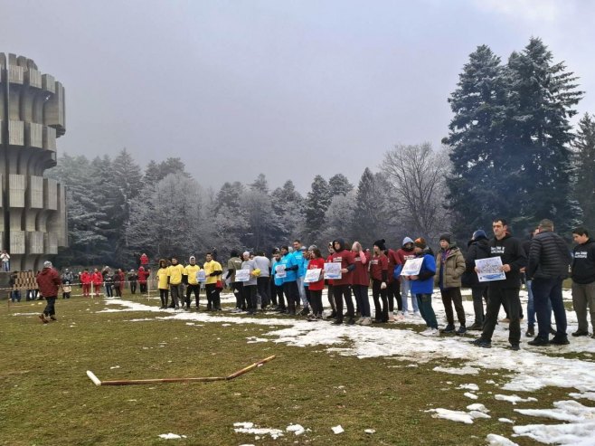 Отворени 19. "Дани зиме на Козари" Отворени 19. "Дани зиме на Козари"