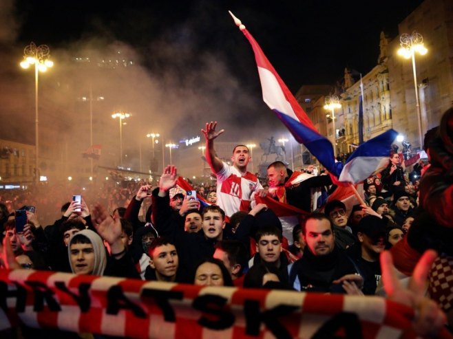 Дочек рукометаша Хрватске у Загребу (фото: EPA/ANTONIO BAT) Дочек рукометаша Хрватске у Загребу (фото: EPA/ANTONIO BAT) -