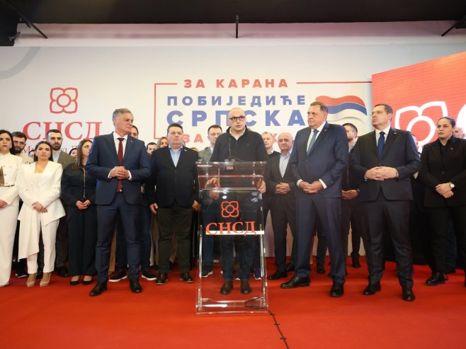 Дарко Бањац Дарко Бањац - Фото: ZIPAPHOTO/Borislav Zdrinja