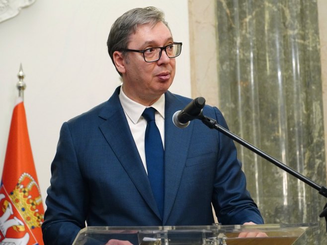 Вучић: БиХ понуђено да њени држављани буду превезени нашим авионима Вучић: БиХ понуђено да њени држављани буду превезени нашим авионима