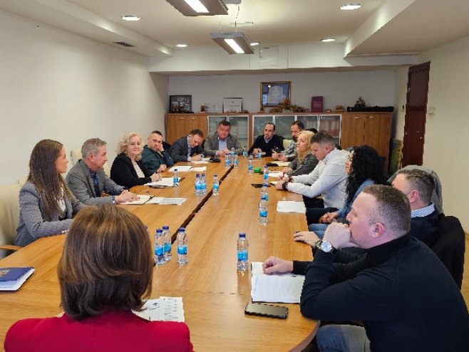 "Друштвено одговорни" и "Наше је боље" - активности усмјерене на заштиту домаће производње "Друштвено одговорни" и "Наше је боље" - активности усмјерене на заштиту домаће производње