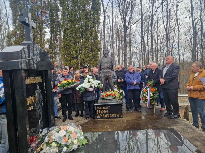 Служен парастос и помен Вељку Миланковићу Служен парастос и помен Вељку Миланковићу - Фото: РТРС