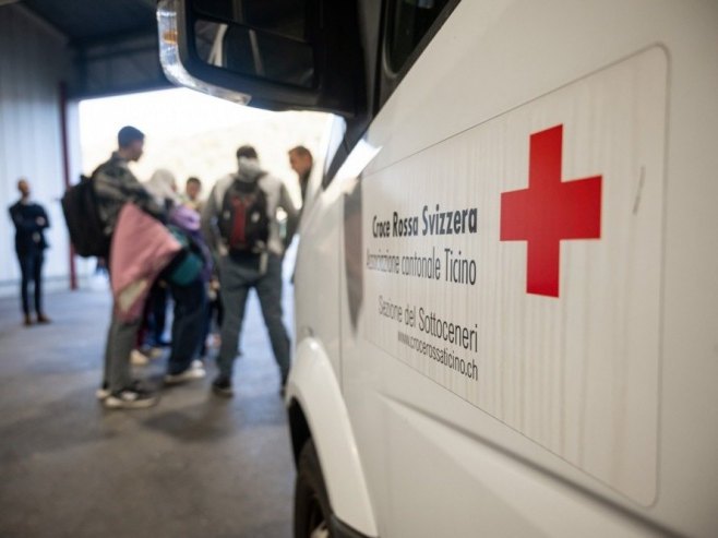 Швајцарска, хитна помоћ (Фото: EPA/ELIA BIANCHI) Швајцарска, хитна помоћ (Фото: EPA/ELIA BIANCHI) -