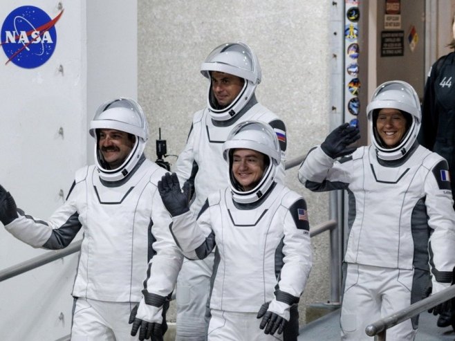 12. посада НАСА-е (Фото: EPA/CRISTOBAL HERRERA-ULASHKEVICH) 12. посада НАСА-е (Фото: EPA/CRISTOBAL HERRERA-ULASHKEVICH) -