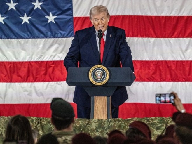 Доналд Трамп (фото: EPA/STAN GILLILAND) Доналд Трамп (фото: EPA/STAN GILLILAND) -