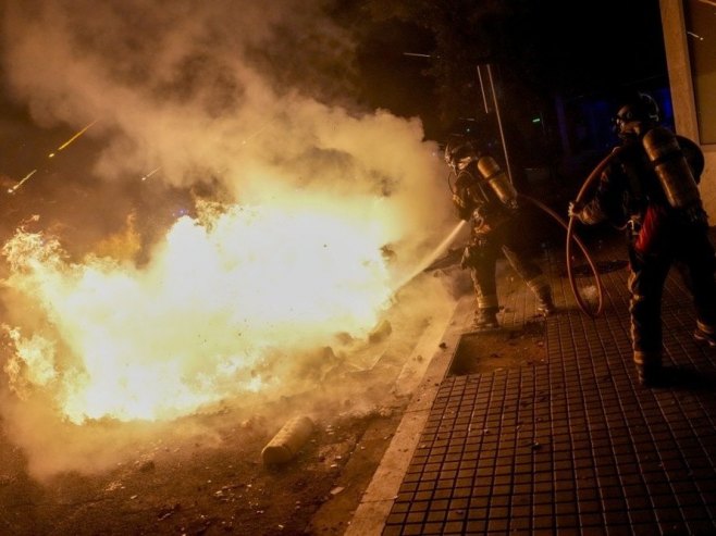 Пожар (Фото: EPA/ENRIC FONTCUBERTA) Пожар (Фото: EPA/ENRIC FONTCUBERTA) -