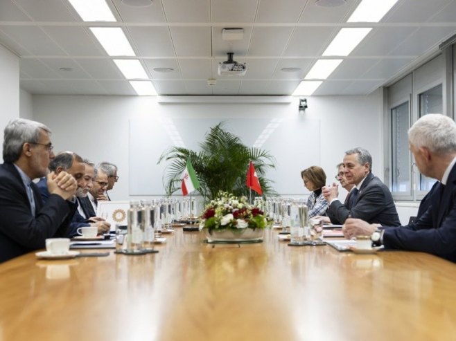 Састанак у Женеви (Фото: EPA/CYRIL ZINGARO) Састанак у Женеви (Фото: EPA/CYRIL ZINGARO) -