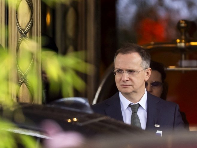 Владимир Медински у Женеви (фото: EPA/MARTIAL TREZZINI) Владимир Медински у Женеви (фото: EPA/MARTIAL TREZZINI) -