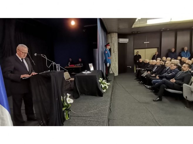 Комеморација Бориславу Паравцу Комеморација Бориславу Паравцу - Фото: СРНА