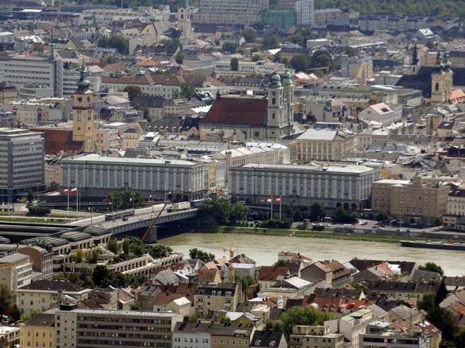 Линц (Фото: EPA/BARBARA GINDL) Линц (Фото: EPA/BARBARA GINDL) -