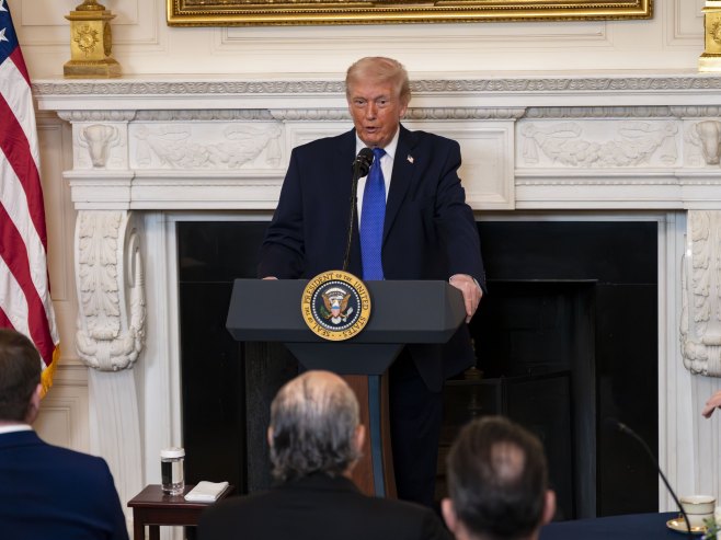 Доналд Трамп (Фото: EPA/BONNIE CASH/POOL) Доналд Трамп (Фото: EPA/BONNIE CASH/POOL) -