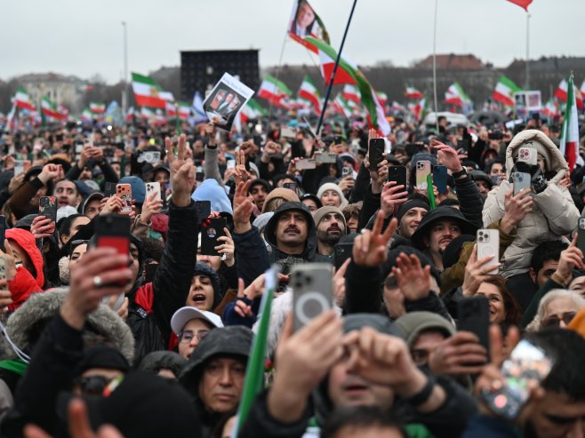 Протести у Ирану (Фото: EPA/FARIHA FAROOQUI) Протести у Ирану (Фото: EPA/FARIHA FAROOQUI) -