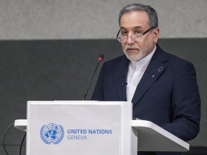 Абас Аракчи (фото: EPA/MARTIAL TREZZINI) Абас Аракчи (фото: EPA/MARTIAL TREZZINI) -