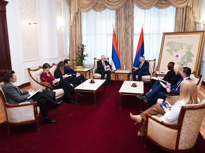 Минић са шефом ОЕБС-а Минић са шефом ОЕБС-а - Фото: Уступљена фотографија