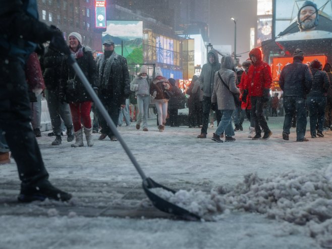 Сњежна олуја (Фото: EPA/OLGA FEDOROVA) Сњежна олуја (Фото: EPA/OLGA FEDOROVA) -