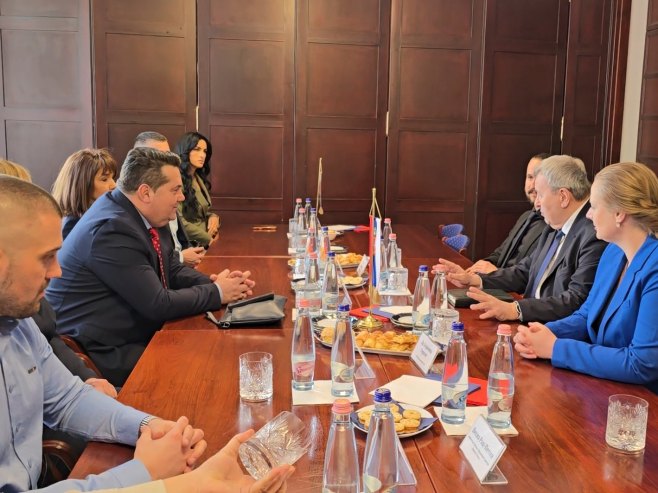 Састанак Састанак - Фото: РТРС