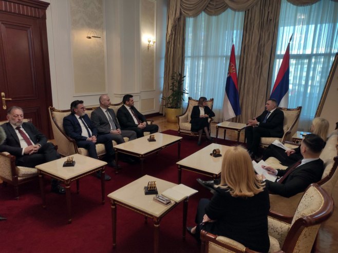 Маја Гојковић и Саво Минић Маја Гојковић и Саво Минић - Фото: РТРС