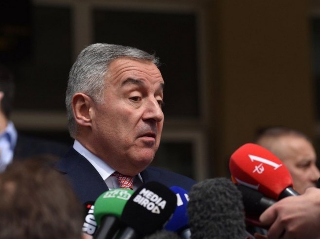 Мило Ђукановић (фото: архива - EPA/BORIS PEJOVIC) Мило Ђукановић (фото: архива - EPA/BORIS PEJOVIC) -