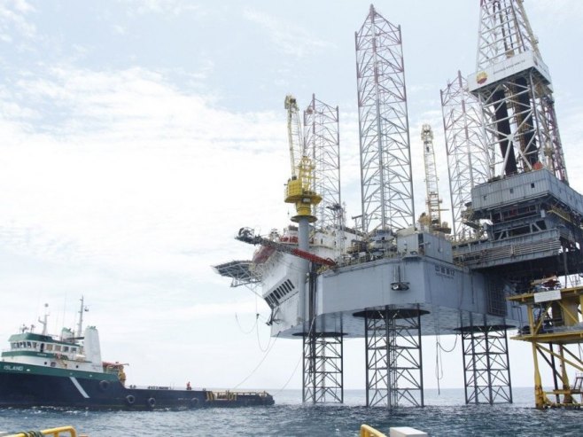 Нафтна платформа (Фото: EPA/GERARDO MENOSCAL, илустрација) Нафтна платформа (Фото: EPA/GERARDO MENOSCAL, илустрација) -