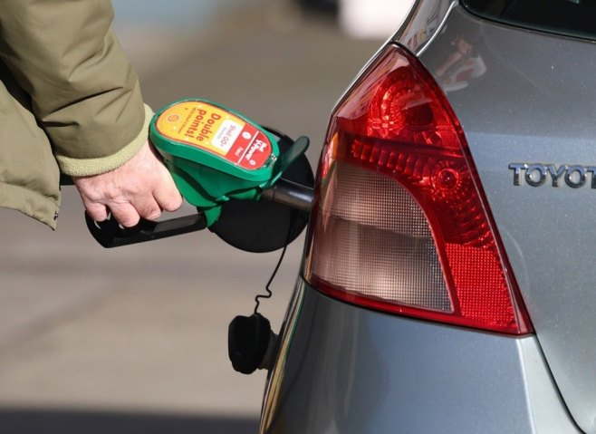 Цијене нафте (фото: EPA/NEIL HALL - илустрација) Цијене нафте (фото: EPA/NEIL HALL - илустрација) -