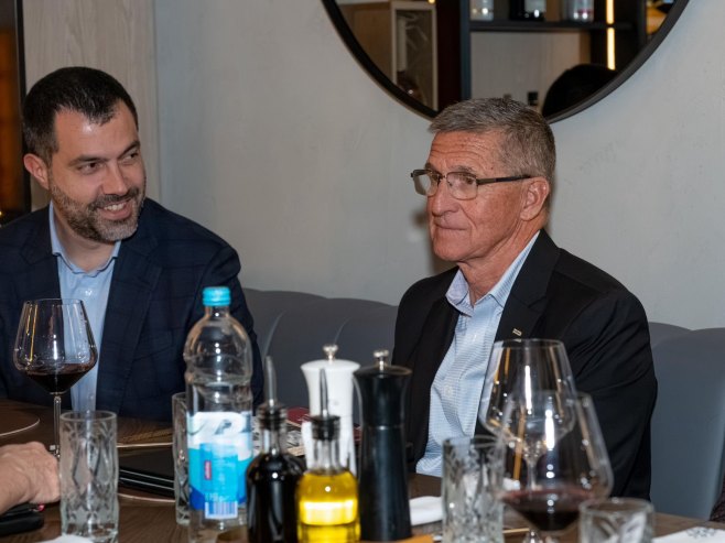 Игор Додик и Мајкл Флин (фото: x.com/dodik_igor) Игор Додик и Мајкл Флин (фото: x.com/dodik_igor) -