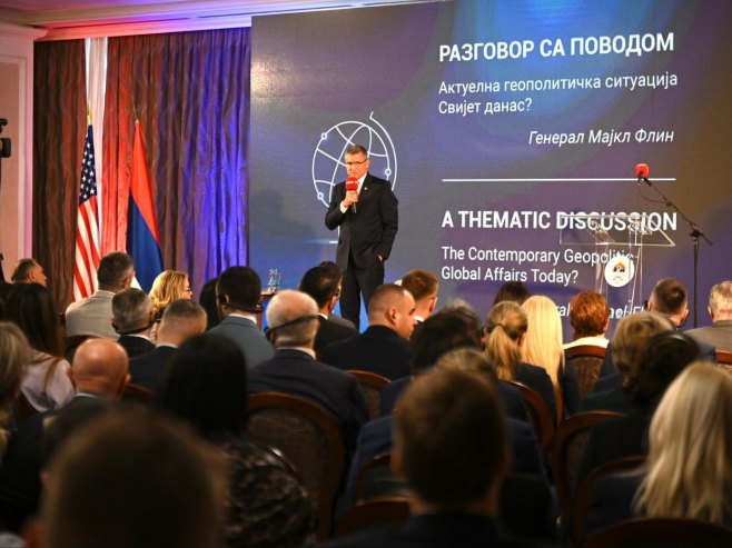 Предавање америчког генерала Мајкла Флина (фото: Aleksandar Stupar/banjaluka.net) Предавање америчког генерала Мајкла Флина (фото: Aleksandar Stupar/banjaluka.net) -