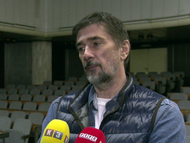 У Добоју одржано Вече поезије (ВИДЕО) У Добоју одржано Вече поезије (ВИДЕО)