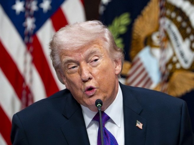 Доналд Трамп (фото: EPA/BONNIE CASH) Доналд Трамп (фото: EPA/BONNIE CASH) -