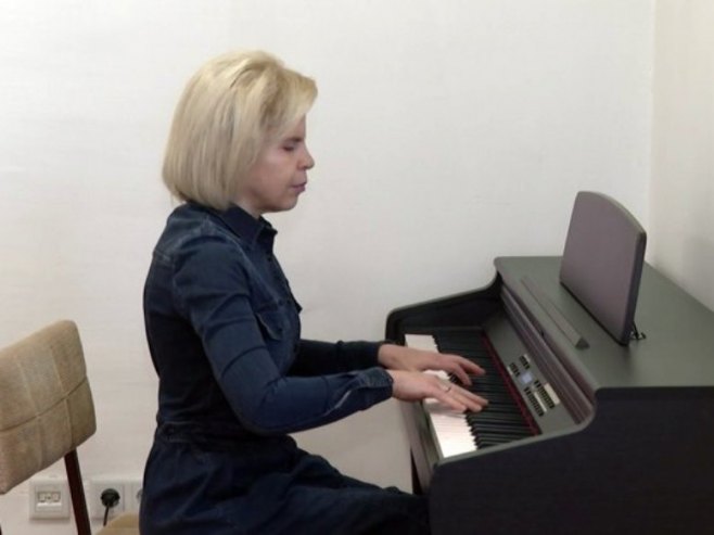 Слијепа наставница Слијепа наставница - Фото: РТРС